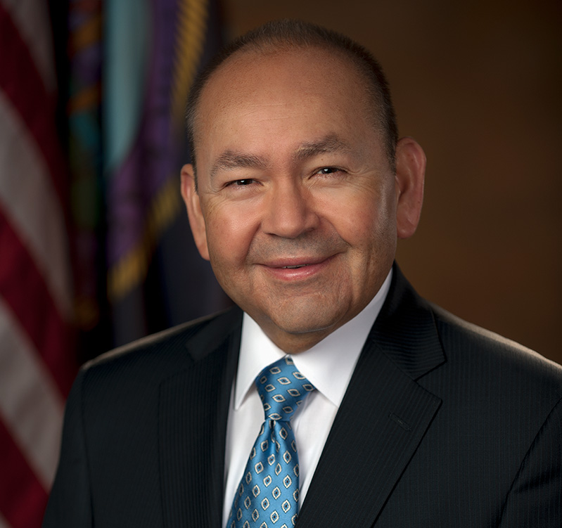 Governor Bill Anoatubby